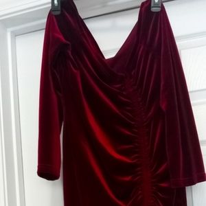 Beautiful velvet wine dress. Size 1XL. Draw string in front of dress.
